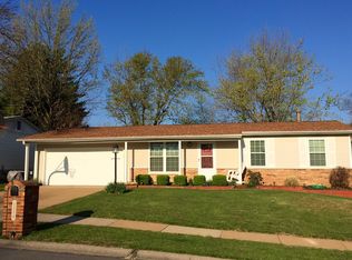 1594 San Miguel Ln, Fenton, MO 63026
