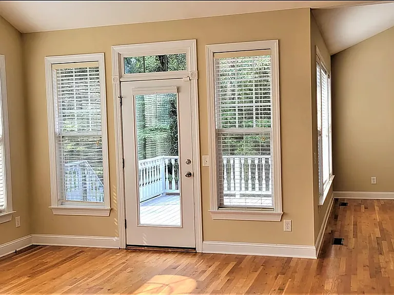 3 Shenecossett Ln — Photo 10