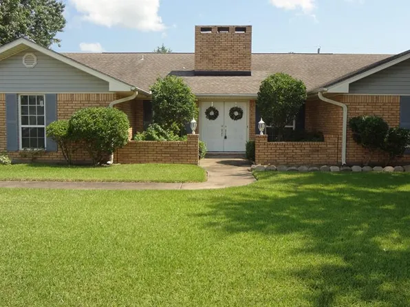 2602 Highland Blvd, Nederland, TX 77627