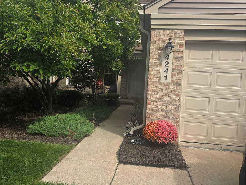 1st image of 4241 Hunters Cir W #W