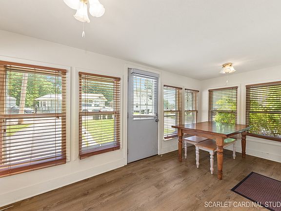 4th image of 43242 N Lakeside Dr