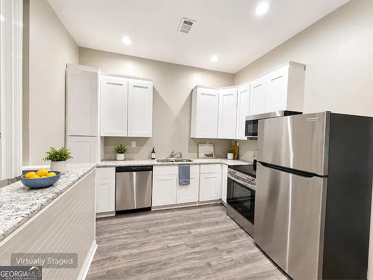 5589 River Rd #A — Photo 9