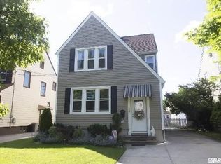 50 Kenmore Rd, Valley Stream, NY 11581