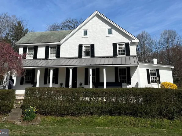 887 W King Rd, Malvern, PA 19355