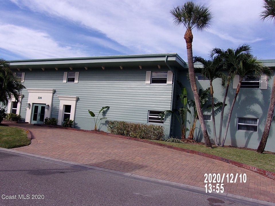 1st image of 220 Columbia Dr APT 8