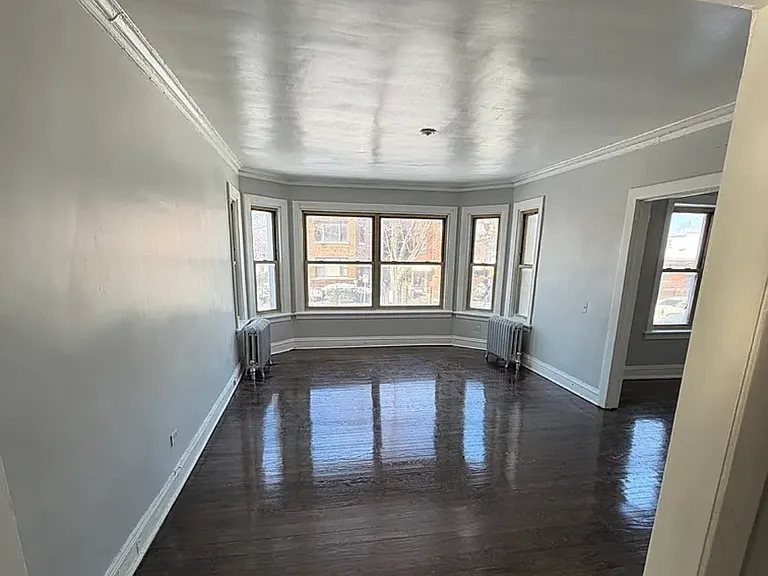 1250 W 83rd St #3 — Photo 6