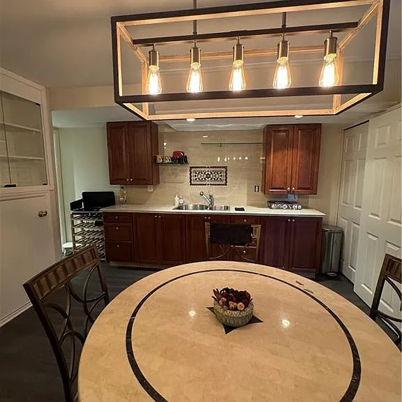 2625 Indian Lake Dr — Photo 3