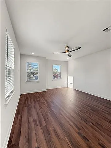 2756-2758 Gladiolus St #2756 — Photo 10