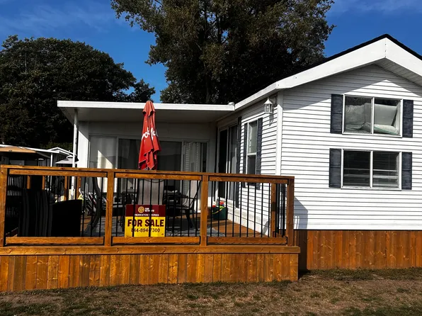 490 Empire Rd #Peb023, Pt Colborne, ON L0S 1R0