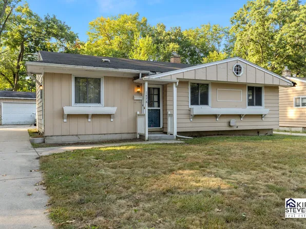1478 Beech St SW, Wyoming, MI 49509