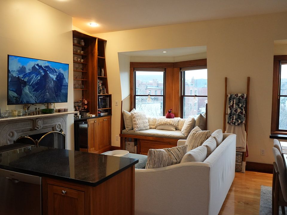 1st image of 11 Milford St #4