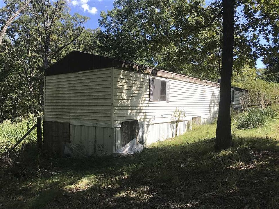 1st image of 28437 Fairoaks Dr