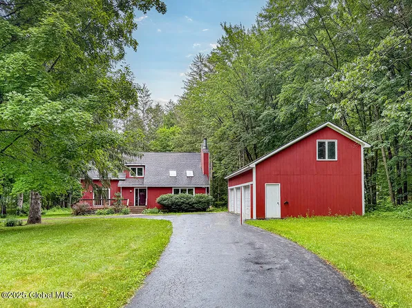 136 Meadow Brook Road, Saratoga Springs, NY 12866