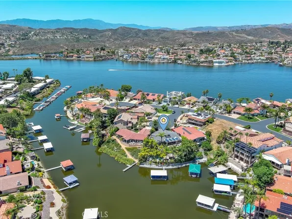 29784 Nautical Ct, Canyon Lake, CA 92587