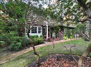 21 Oleander Dr, Northport, NY 11768
