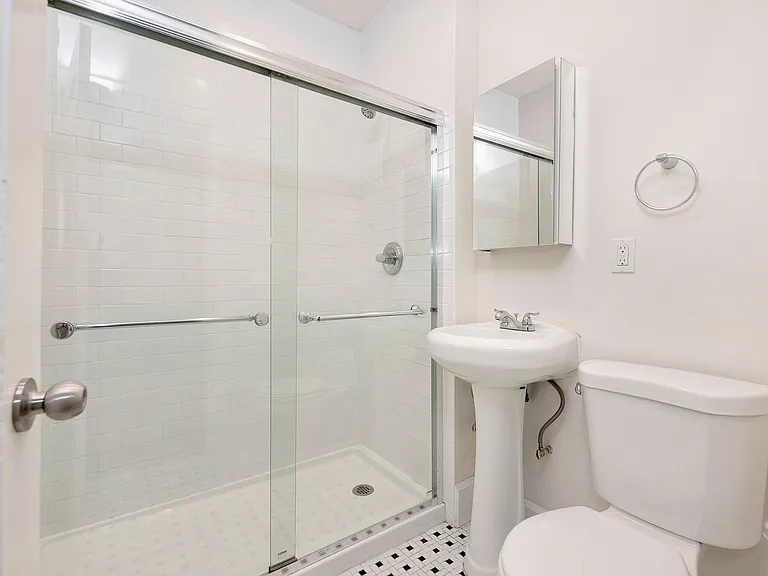 Fionia Apartments — Photo 60