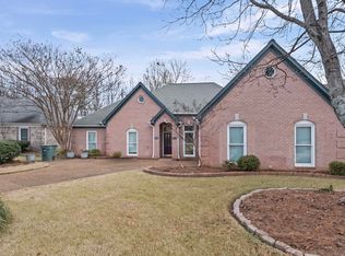 956 Spinnaker Ln, Cordova, TN 38018