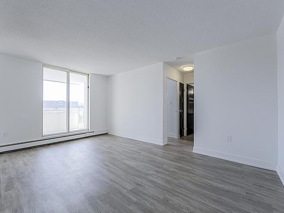 4th image of 292 Oakdale Ave #403