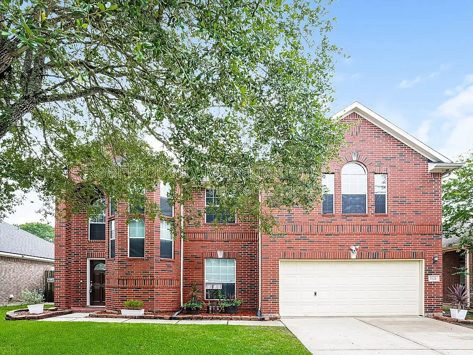 1122 Chase Park Dr