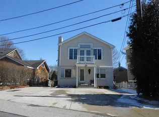 42 Talcott St, Barrington, RI 02806
