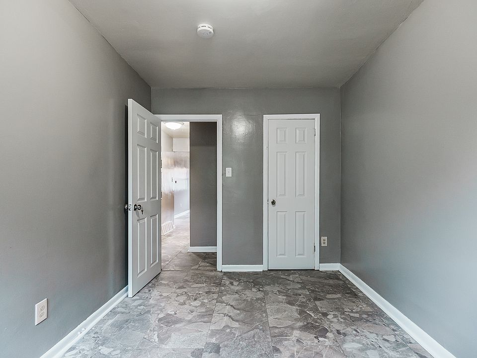 Smaller Bedroom
