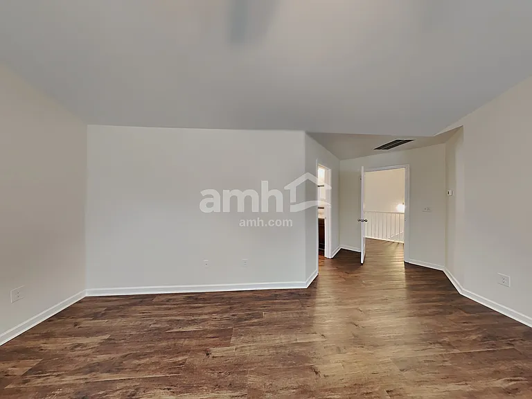 1157 Paramount Dr — Photo 9