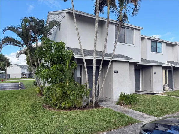 3606 Inlet Cir, Greenacres, FL 33463