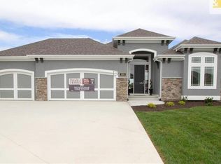 8152 NW 90th St, Kansas City, MO 64153