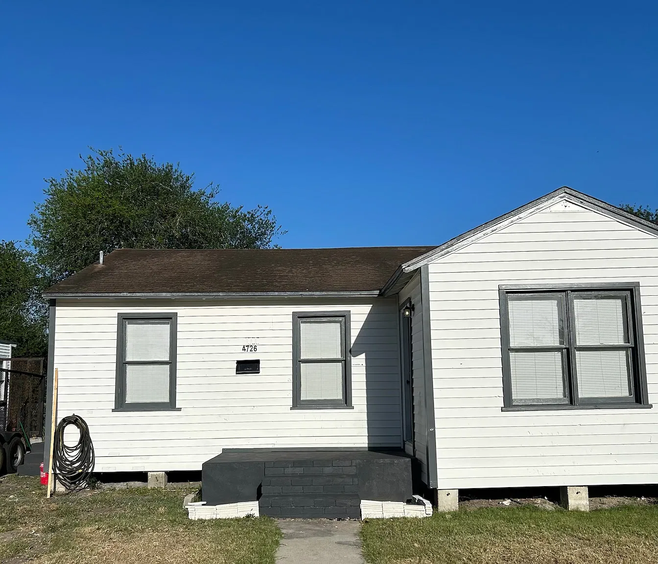 4726 Gabriel Dr — Photo 1