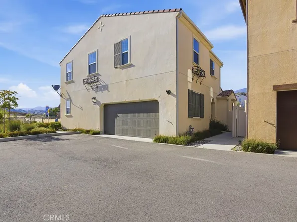 570 Jubilee Pl, Santa Paula, CA 93060