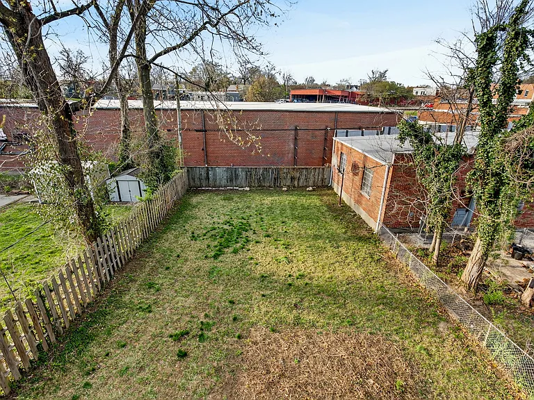 3605 Cambridge Ave — Photo 36