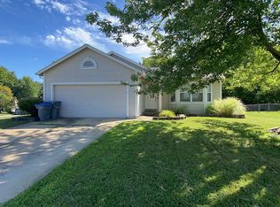 838 Summersong Dr, O'Fallon, MO 63366