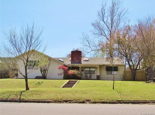 1303 W Broadway St, Muskogee, OK 74401