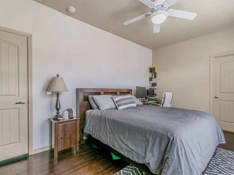 2606 Wilson St #1204 — Photo 6
