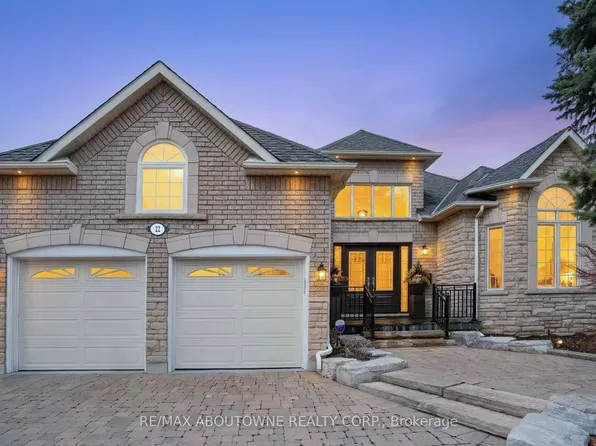 22 Siderno Cres, Vaughan, ON L4L 9M8