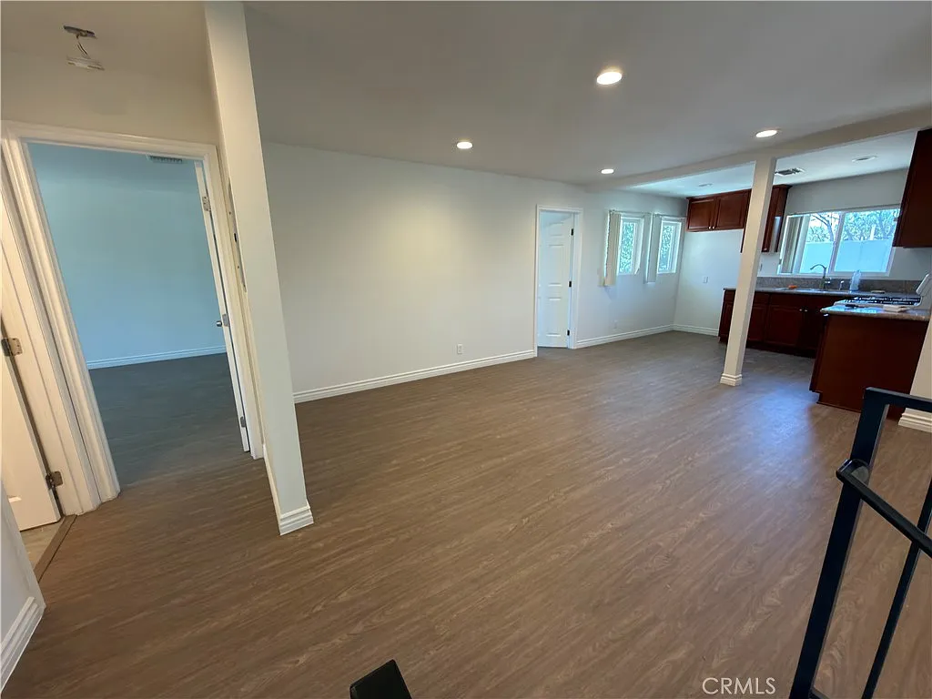 3 bed, 1250 sqft, $3,500 — Photo 1