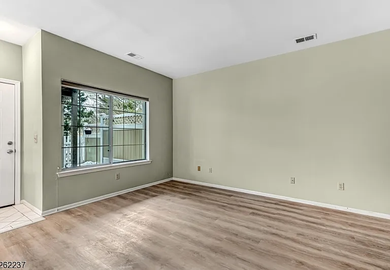 78 Academy Ct — Photo 7