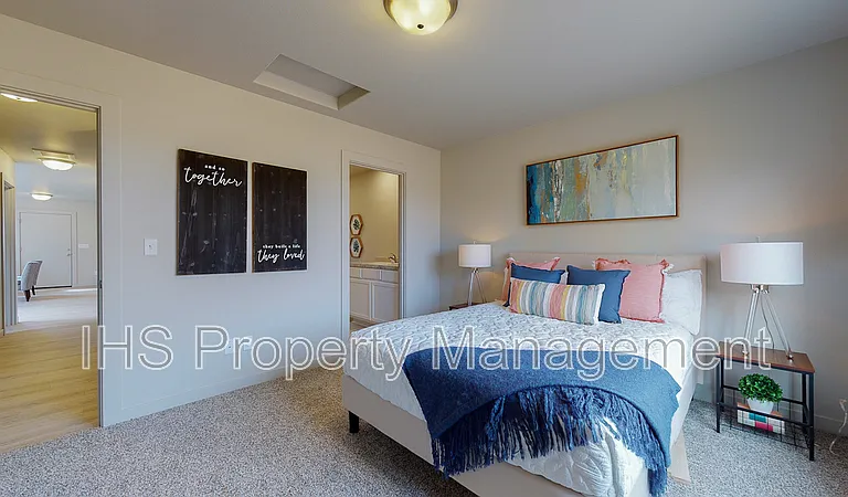 2513 E Helena St #A — Photo 13