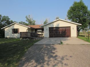 5012 17th St N, Fargo, ND 58102