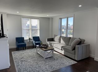 73 Chelsea St APT 302, Boston, MA 02129
