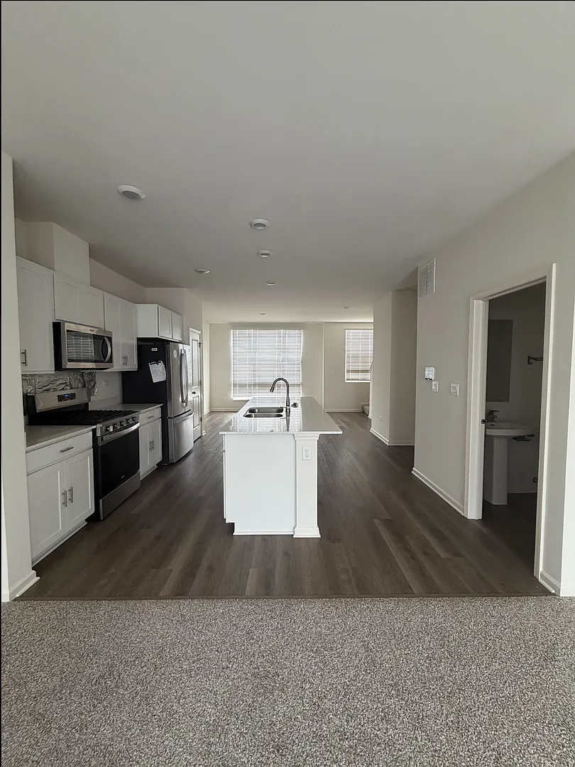 332 Summit Circle — Photo 2