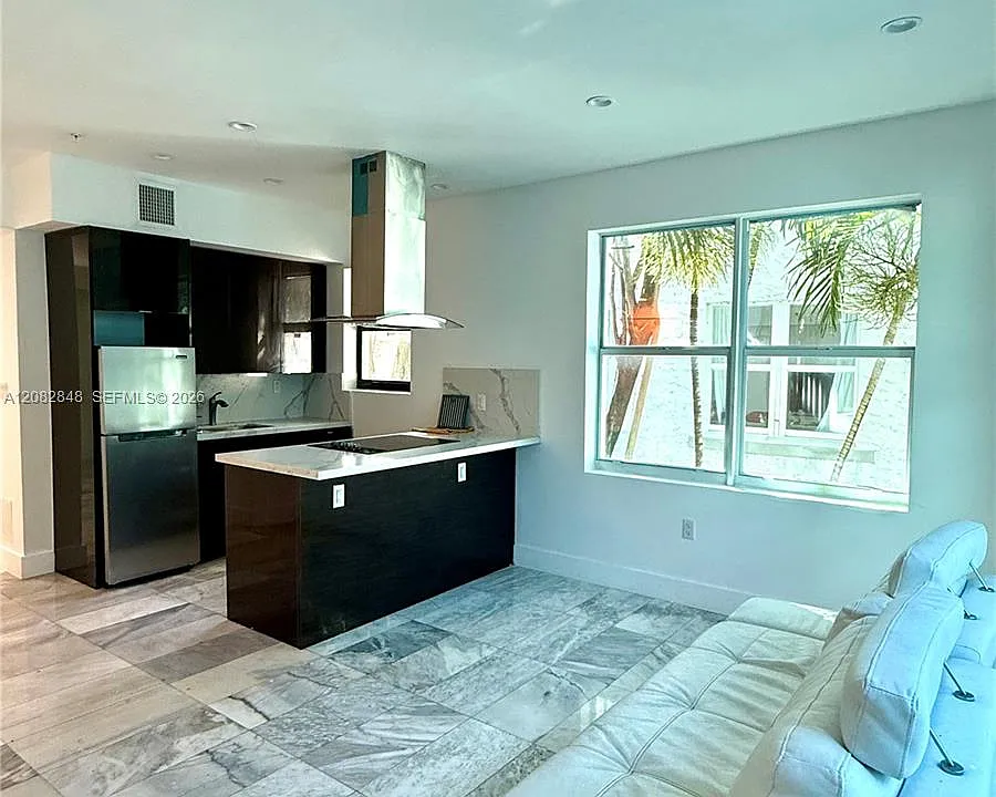 1560 Drexel Ave #107