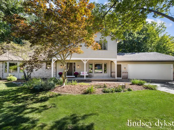7395 Whispering Ridge St SE, Grand Rapids, MI 49546