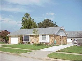 3012 Saint Thomas Ave, Moore, OK 73160
