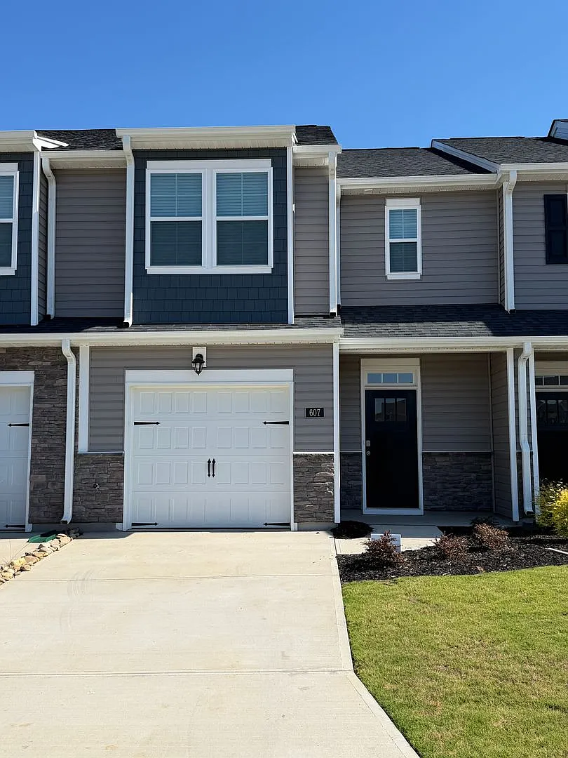 Gibsonville / Townhome — Photo 1