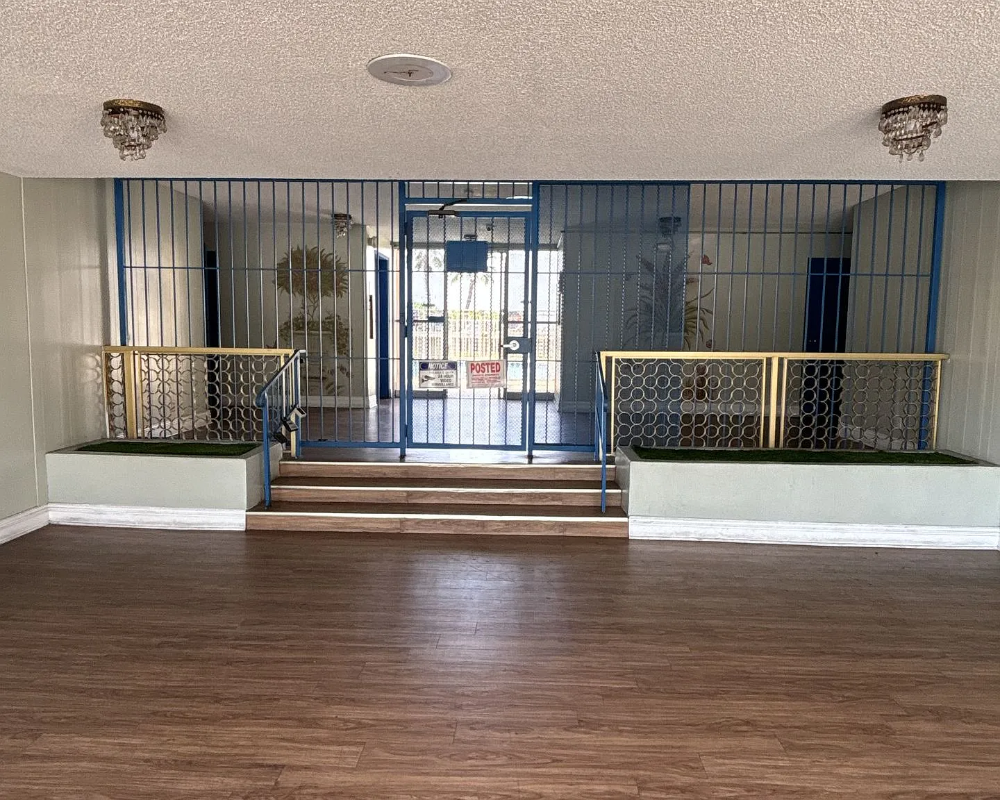 3 Bed 2 Bath with 1 Assigned Parking- Montebello Apartment — Photo 3