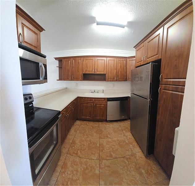 1st image of 15221 NE 6th Ave APT A205