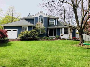 802 W Mill Rd, Northfield, NJ 08225