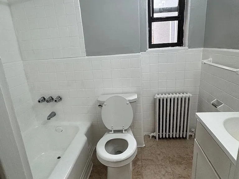 636 Newton Pl NW — Photo 15