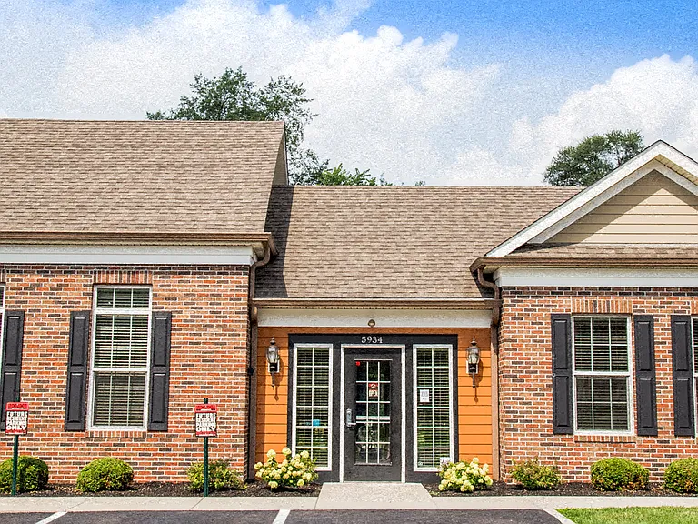 Monon Place II (Modern), Managed by Buckingham Monon Living — Photo 5